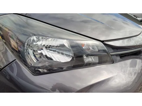Toyota Yaris (Vitz)