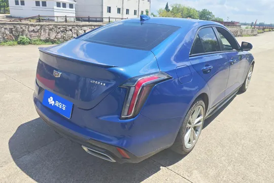 Cadillac CT4
