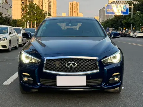 Infiniti Q50L