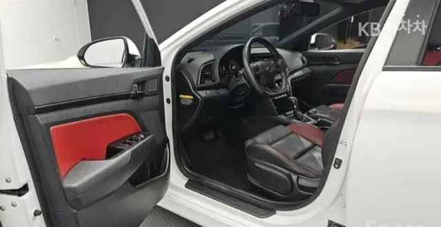 Hyundai Elantra (Avante)