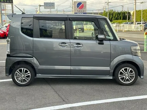 Honda N-BOX Plus Custom