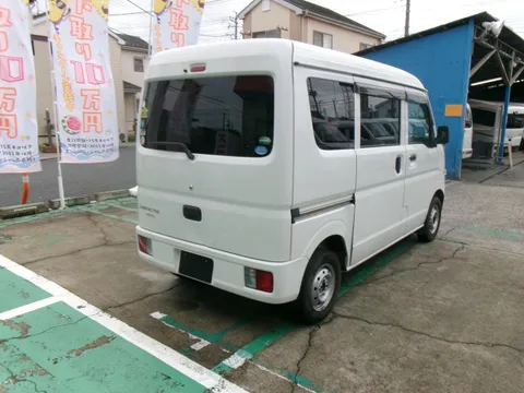 Mitsubishi Minicab Van