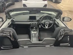 Mazda MX-5 (Roadster)