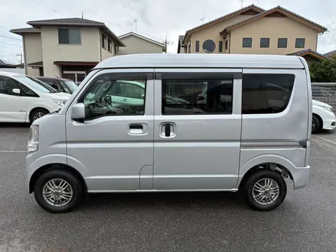 Nissan Clipper