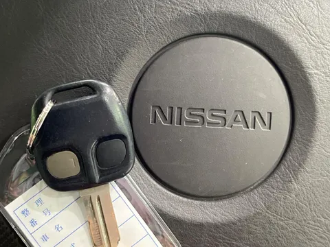 Nissan Otti