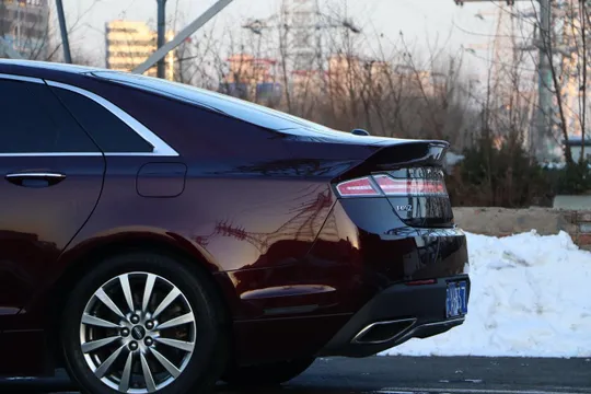 Lincoln MKZ