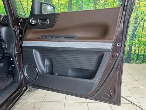 Honda N-BOX Slash