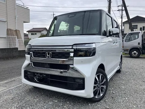 Honda N-BOX Custom
