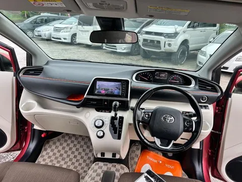 Toyota Sienta
