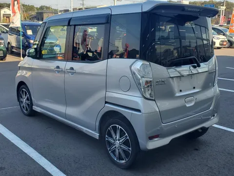 Mitsubishi eK Space Custom