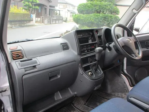 Toyota Pixis Van