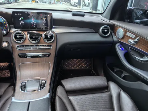 Mercedes-Benz Mercedes-Benz GLC