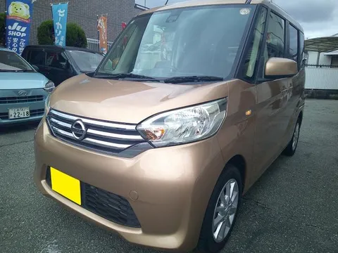 Nissan Dayz Roox