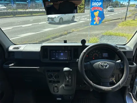 Toyota Pixis Van