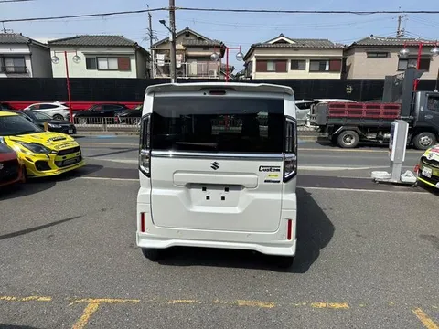 Suzuki Spacia Custom