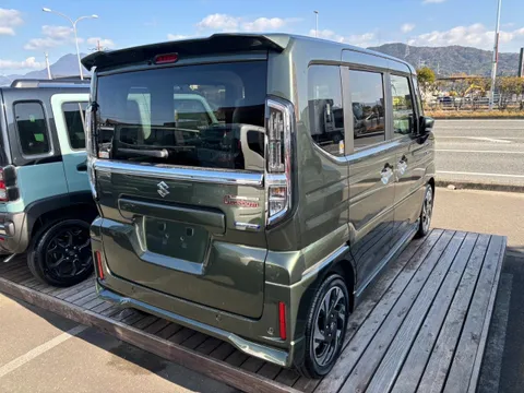 Suzuki Spacia