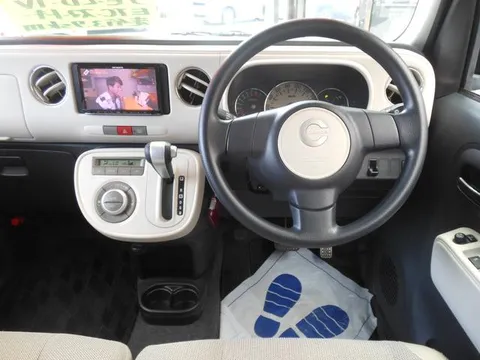 Daihatsu Mira Cocoa