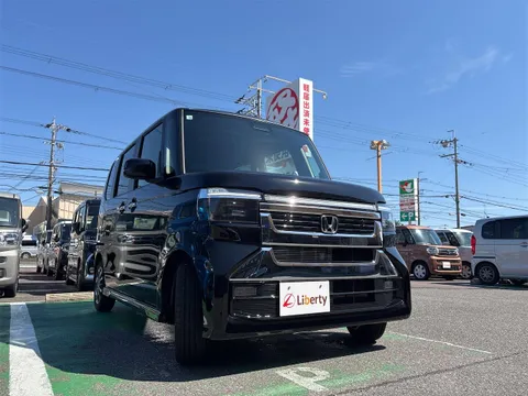 Honda N-BOX Custom