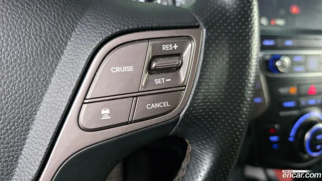 Hyundai Grand Santa Fe (Maxcruz)