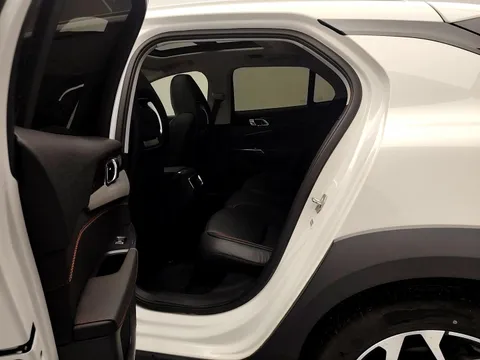 Lynk & Co 02
