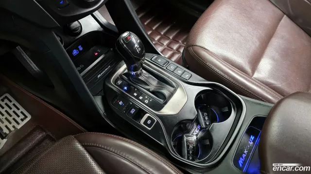 Hyundai Grand Santa Fe (Maxcruz)