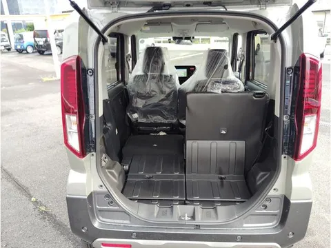 Suzuki Spacia Gear