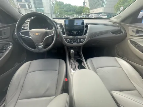 Chevrolet Malibu XL