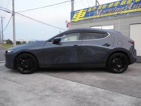 Mazda MAZDA3 Fastback