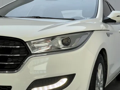 Bestune B50