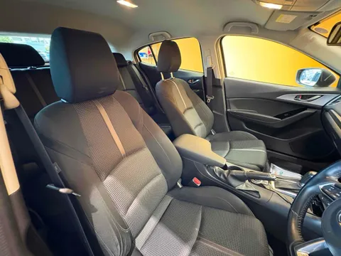 Mazda Axela Sport