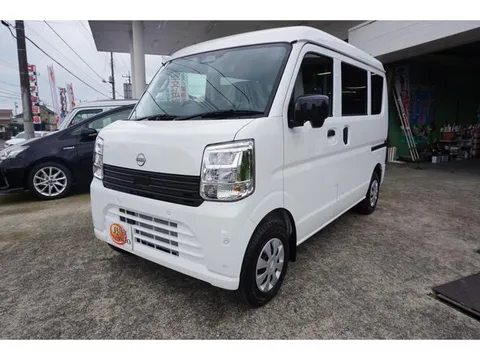 Nissan Clipper Van