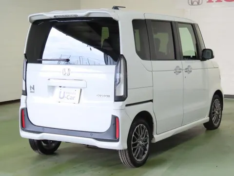 Honda N-BOX Custom
