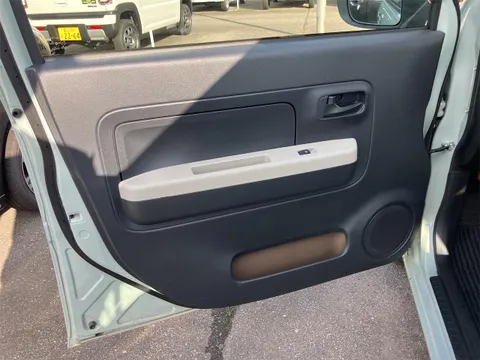 Daihatsu Mira Tocot