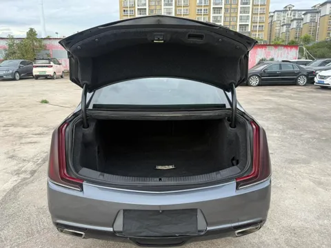 Cadillac XTS