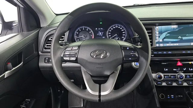 Hyundai Elantra (Avante)