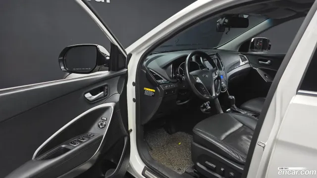 Hyundai Grand Santa Fe (Maxcruz)
