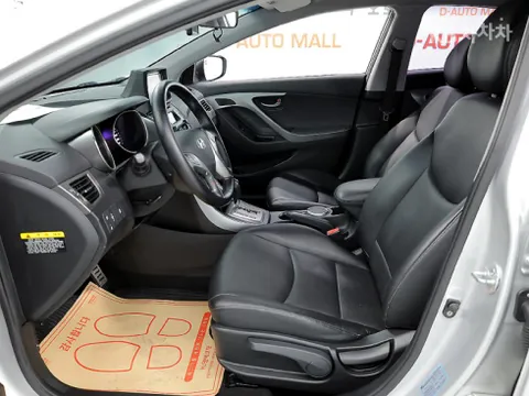 Hyundai Elantra (Avante)