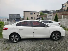 Renault SM3