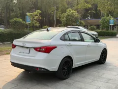Chery Arrizo 5