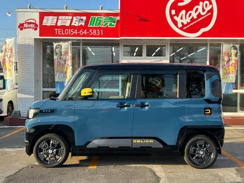 Mitsubishi Delica Mini