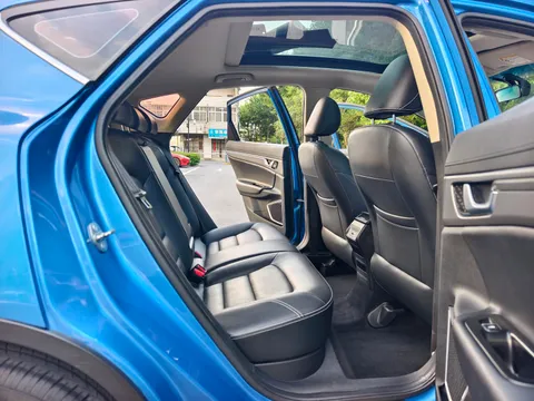Geely Emgrand GS
