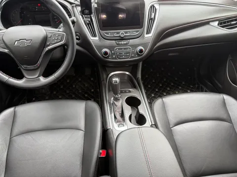 Chevrolet Malibu XL