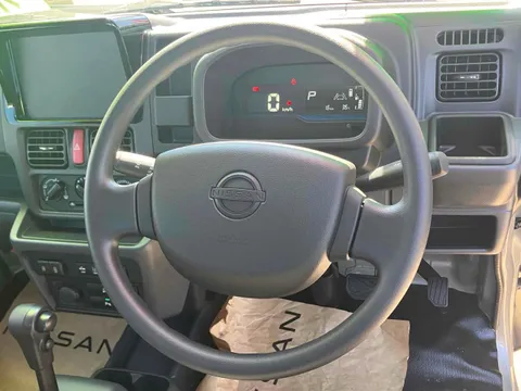 Nissan Clipper Truck
