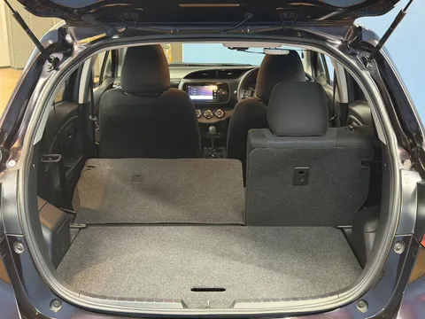Toyota Yaris (Vitz)