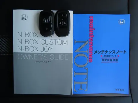 Honda N-BOX Custom