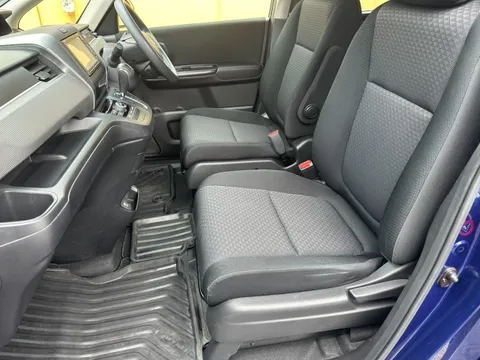 Honda Freed Plus