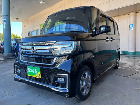 Honda N-BOX Custom