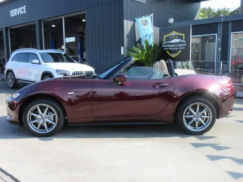 Mazda MX-5 (Roadster)