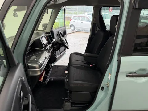 Suzuki Spacia