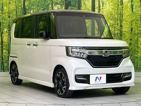 Honda N-BOX Custom